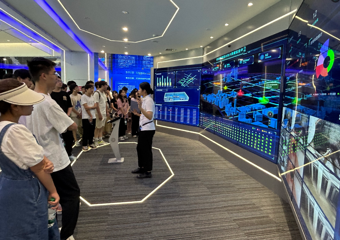 5357cc拉斯维加斯科技IT精英暑期实训营活动日 | 探秘南京江北新区研创园 科技火花点亮未来梦想